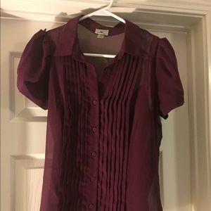 🎉🎉🎉🎉Worthington plum burgundy blouse